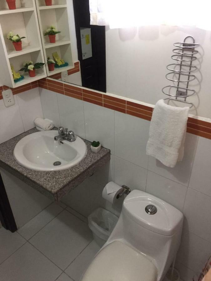 מנטה Hostal Blue Pacific מראה חיצוני תמונה